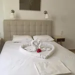 Delfini Bay Retreat 바실리키