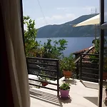 Delfini Bay Retreat 아파트 바실리키