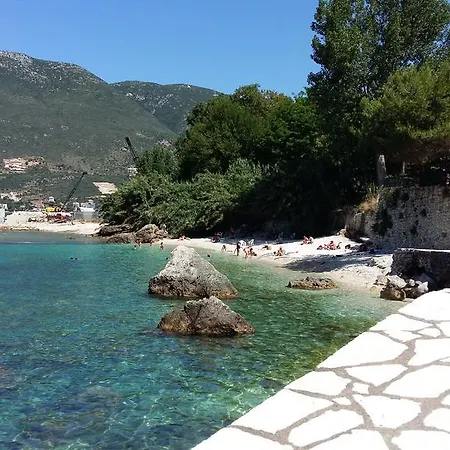 Апартаменты Delfini Bay Retreat *
