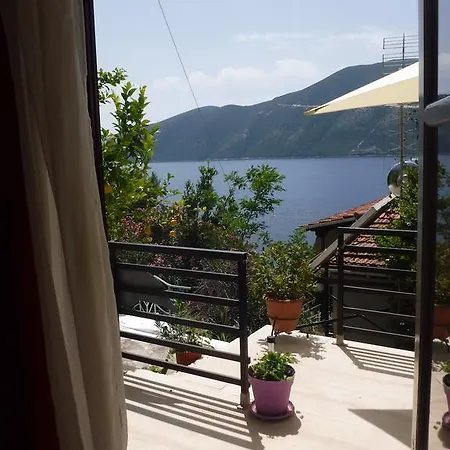 Delfini Bay Retreat شقة فاسيليكي