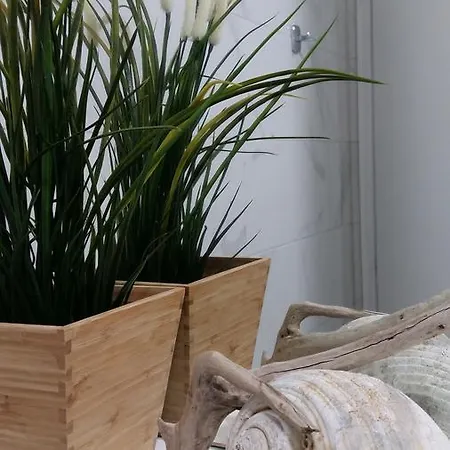 Delfini Bay Retreat Апартаменты